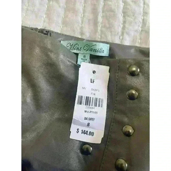 LF Mint Vanilla Dark‎ Grey Faux Leather Studded Mini Skirt Women's Size 8 NWT - Picture 7 of 8
